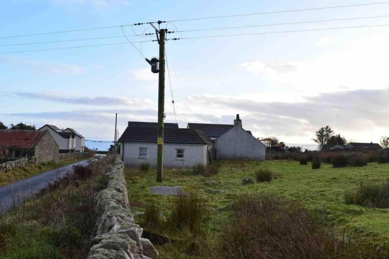 Quaint And Quirky Former Crofters Cottage In Port Ellen Exterior foto